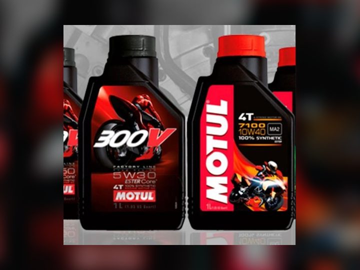 Envases de aceite de motor MOTUL 300V y 7100
